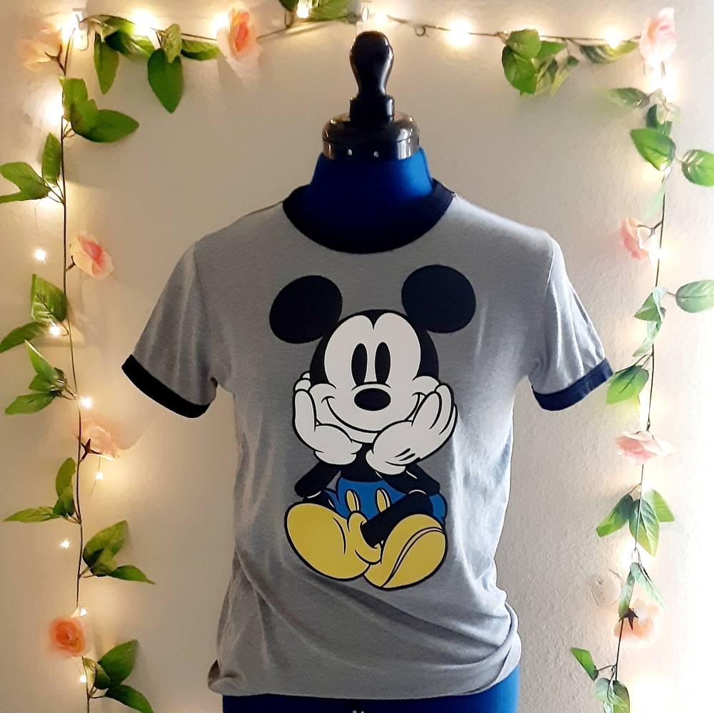 Disney mickey shirt